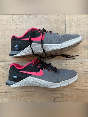 Nike Women's Metcon 3 Grey Training Shoes
